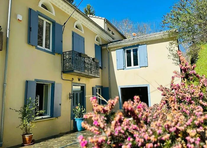 Ferienhaus Historic Mill In The Heart Of Black Mountain Caudebronde
