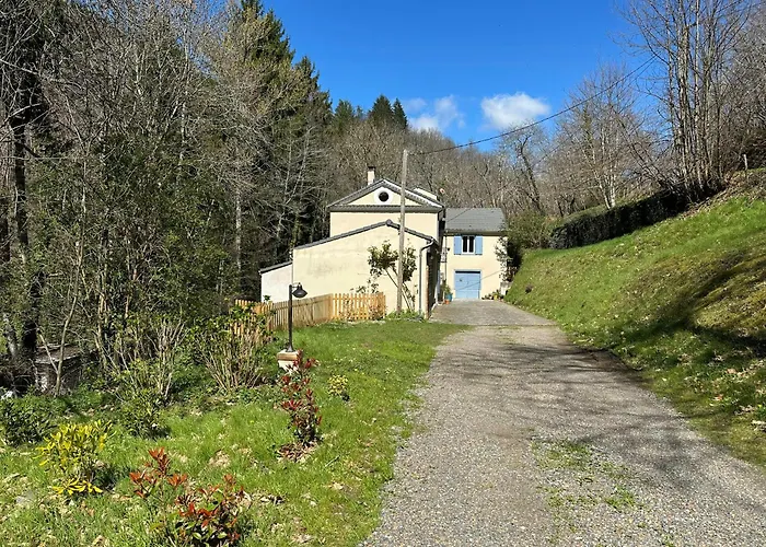 Historic Mill In The Heart Of Black Mountain * Caudebronde